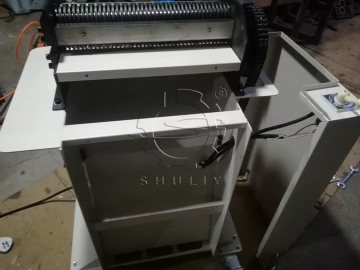 cardboard shredder inner structure