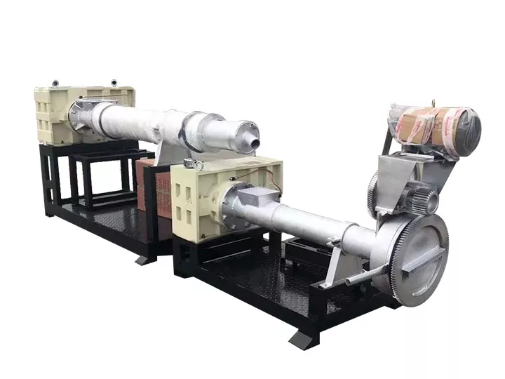 Plastic pellet making machine