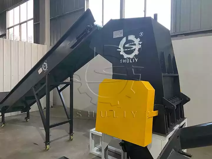 plastic crushing machine