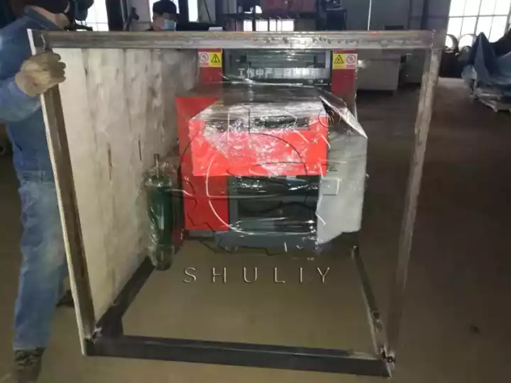 fabric cutting machinery