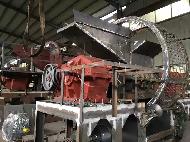 tire shredder recycling machine