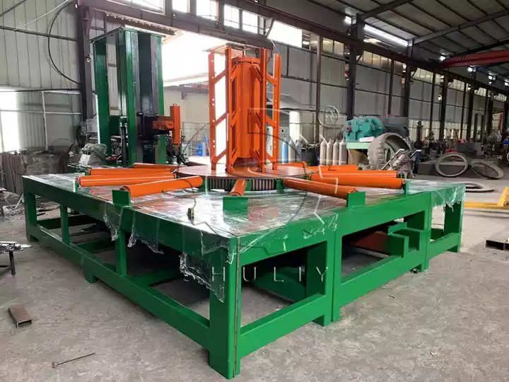 OTR tire dismantling machine