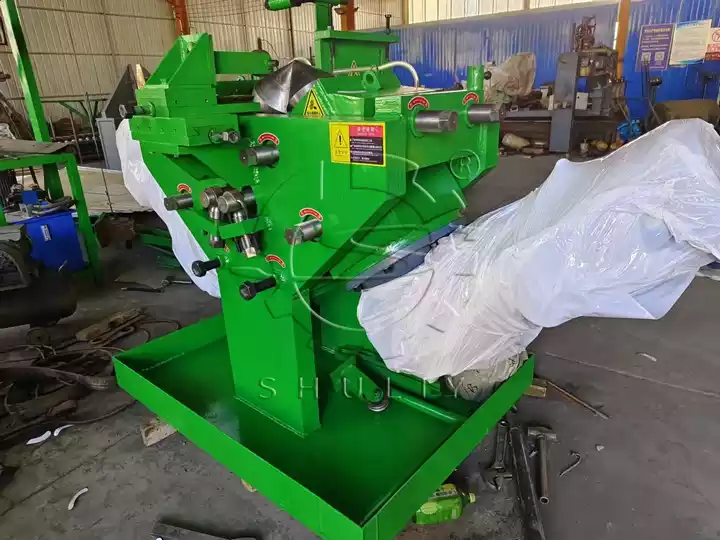 continuous spiral blade forming machine