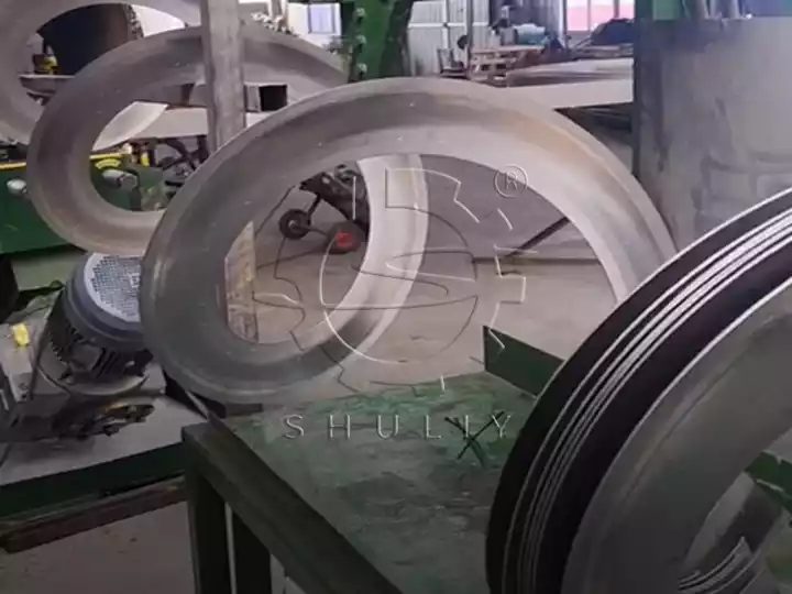 continuous spiral blades