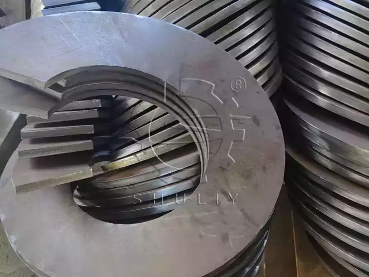 single-piece screw blade