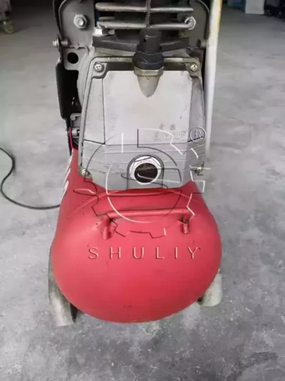 air compressor dry ice decarbonization